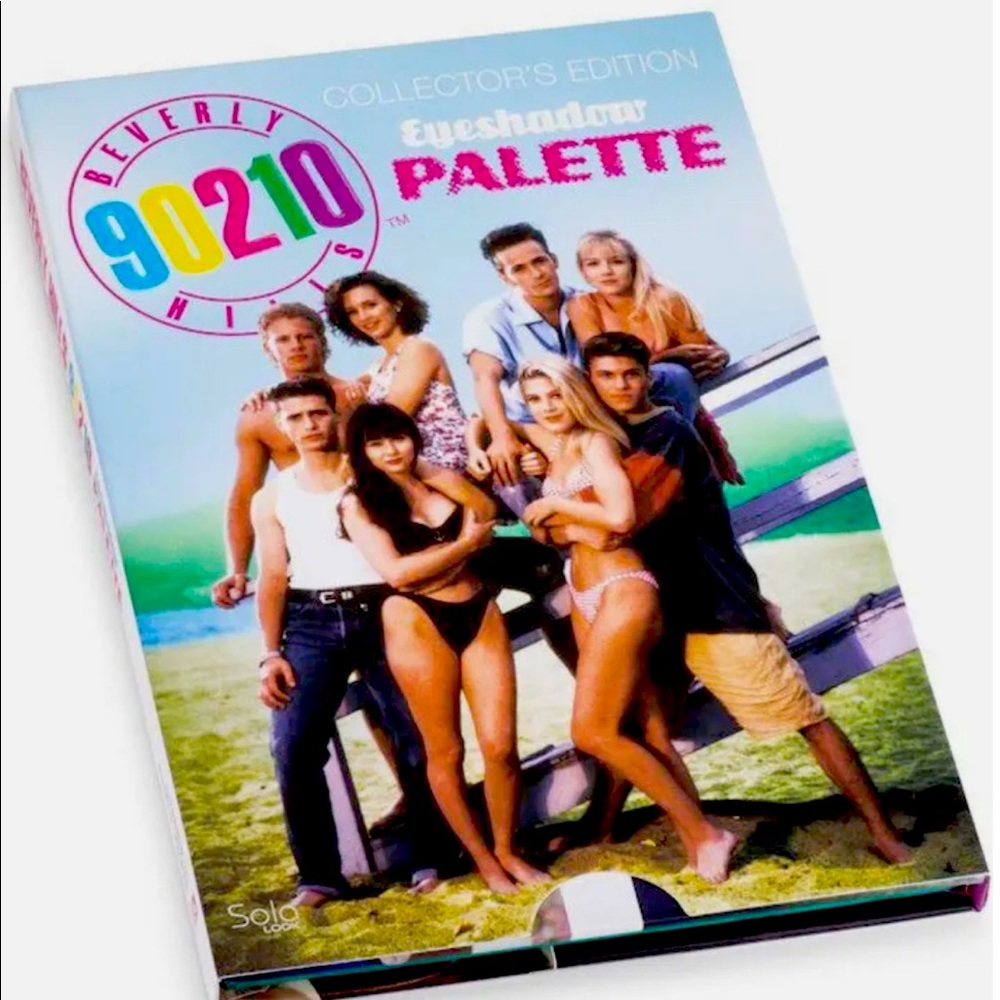 A Rare Beverly Hill 90210 Eye Shadow Palette that is hard to find!